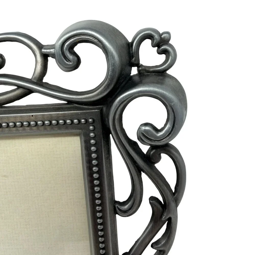 Vintage Ornate Pewter Tone Scroll‎ Photo Frame Heavy Metal Holds 5x7
